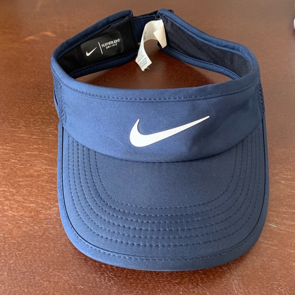 Nike Featherlight Visor Off 64